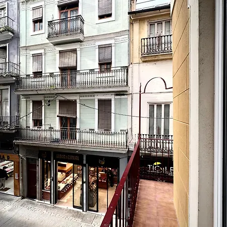 Mercat Apartment